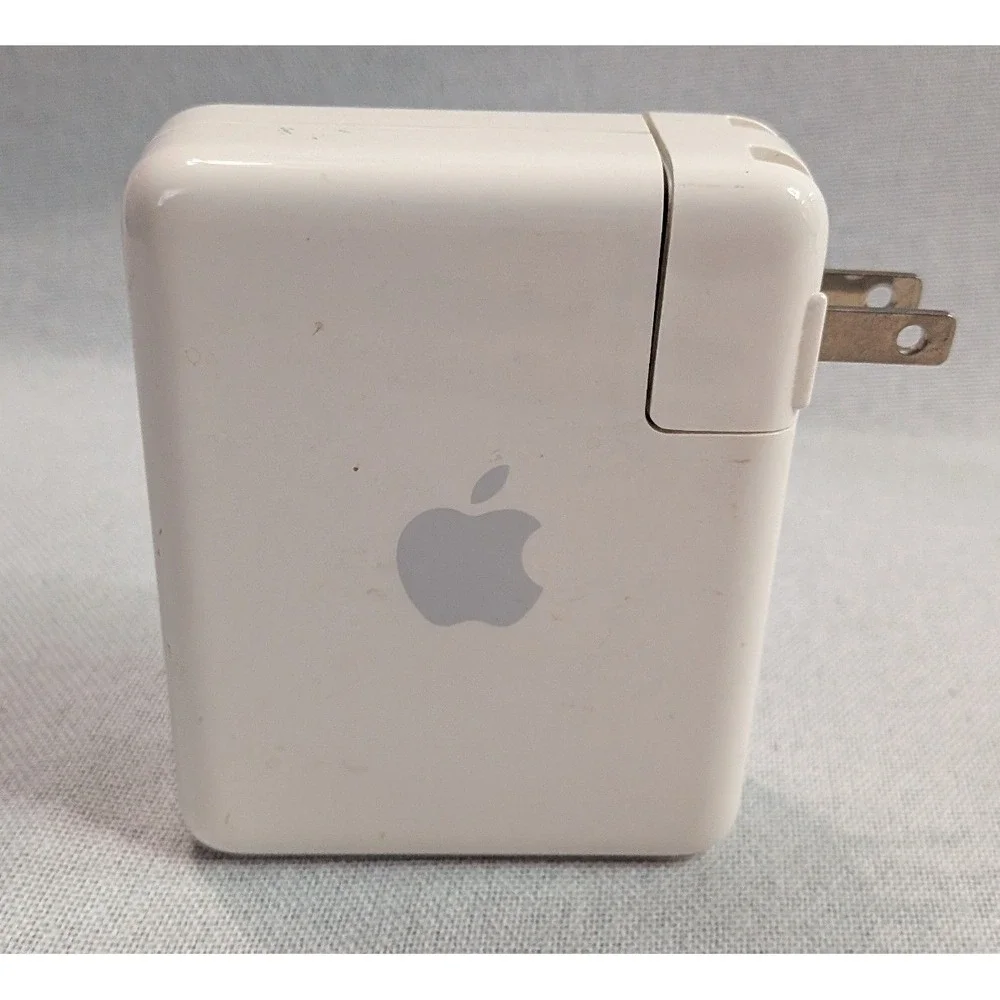 Apple AirPort Express Base Station A1264 White Good 802.11n Wi-Fi Router AirPlay